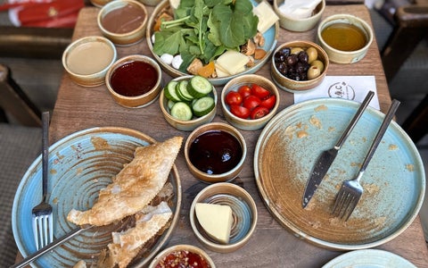 Ataköy Breakfast & Brunch Places
