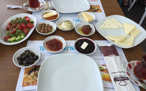 Bahçelerarası İzmir Kahvaltı Mekanları