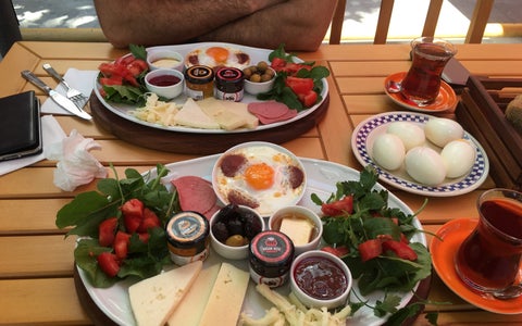 Beylikdüzü Breakfast & Brunch Places