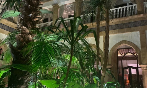 L'Heure Bleue Palais