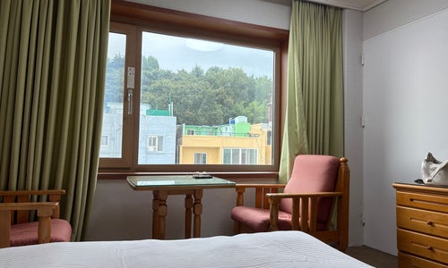 Busan Tourist Hotel (부산관광호텔)