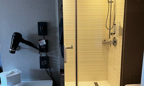 AC Hotel by Marriott Kansas City Westport