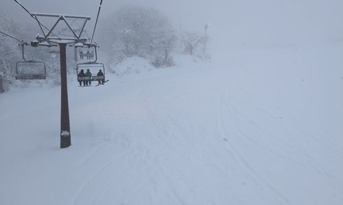 Akakura Onsen Ski Resort (赤倉温泉スキー場)の写真