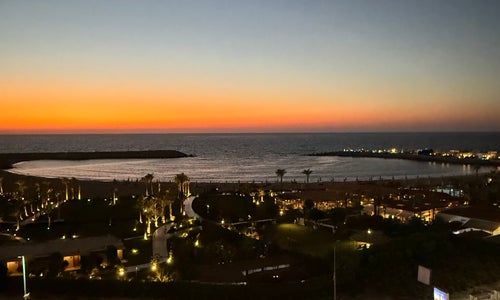 Four Seasons Grand Plaza