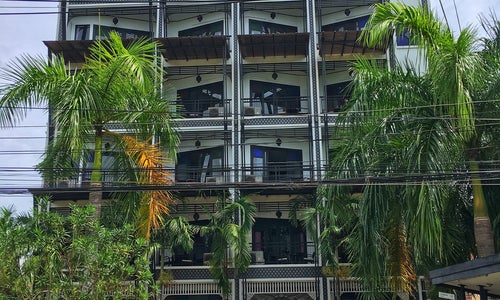 Dee Andaman Hotel
