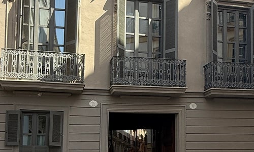 Caro Hotel