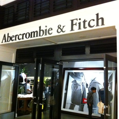 Abercrombie & Fitch - 865 Market St, #C24 & 140 - San Francisco
