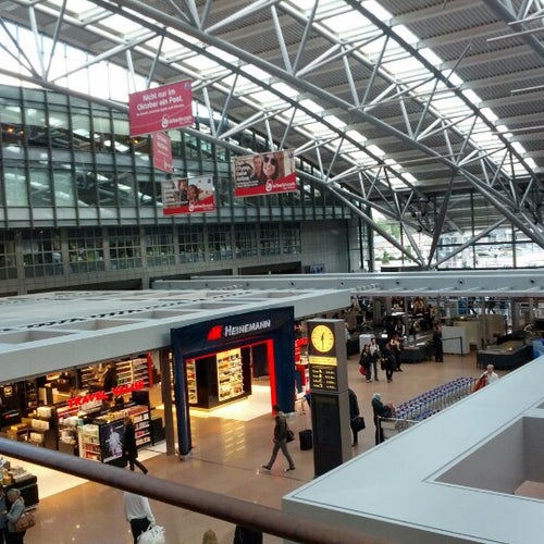 Flughafenstr 1 3 22335 Hamburg www.trackpacking.com