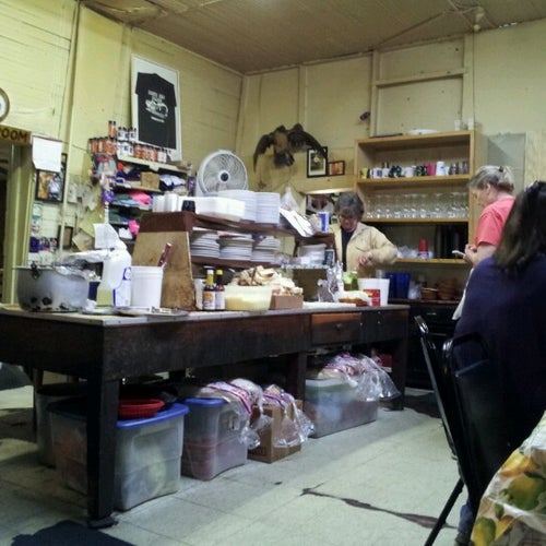 Doe's Eat Place 502 Nelson St Greenville