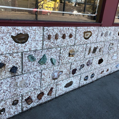 Ed's House of Gems NE Sandy Portland