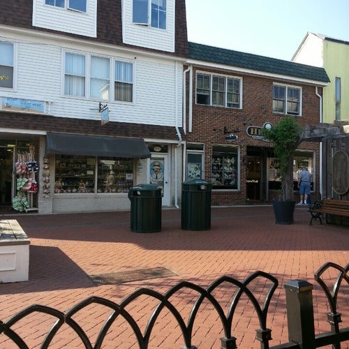 Jackson Mountain Café 400 Washington St Cape May