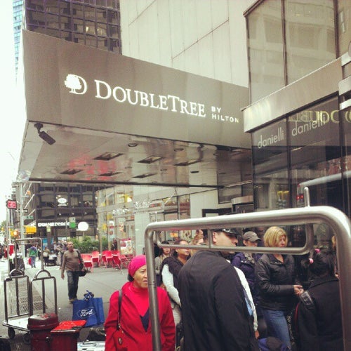 DoubleTree by Hilton 569 Lexington Ave New York