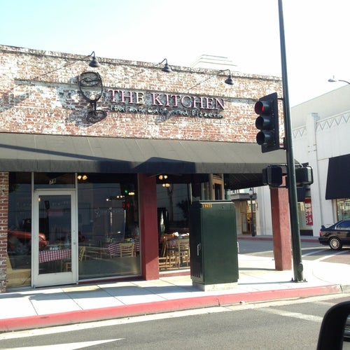 The Kitchen Italian Cafe and Pizzeria 78 W Union St Pasadena