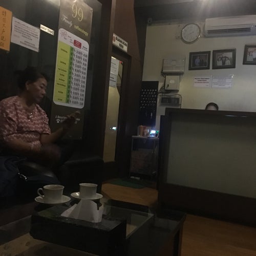 99 Family Reflexology Jl. Manyar Kertoarjo V/2 Surabaya
