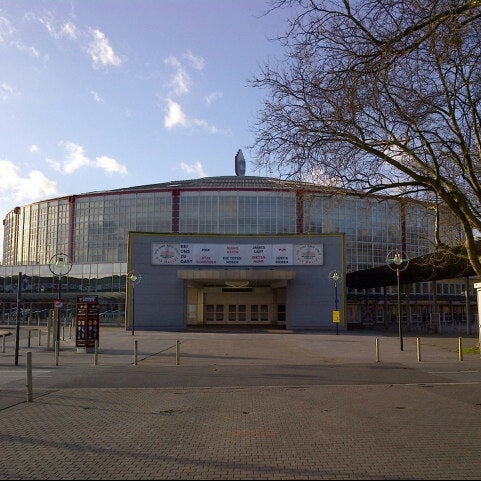 Rheinlanddamm 200 Dortmund