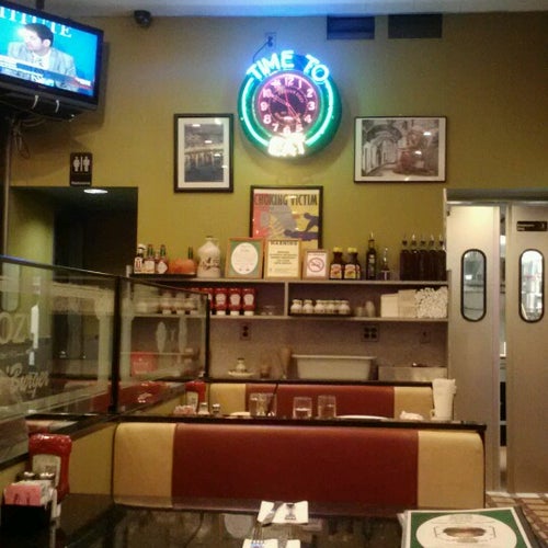 Cozy Soup 'n Burger 739 Broadway New York