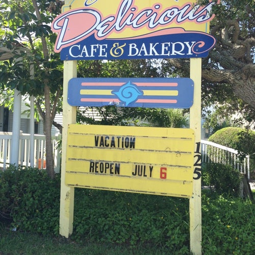 Simply Delicious Cafe & Bakery 125 N Orlando Ave Cocoa Beach