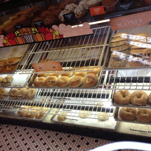 Noah's Bagels 250 N Larchmont Blvd Los Angeles