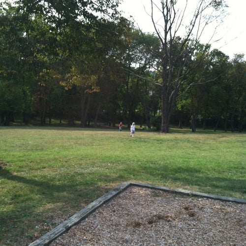 Jefferson Manor Park 2909 Farmington Drive Alexandria