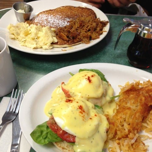 Deacon's Corner 101 Main St Vancouver