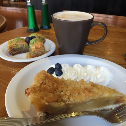 Queen's Lane Coffee House 40 High St Oxford