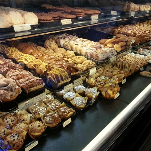 Porto's Bakery & Cafe 3614 W Magnolia Blvd Burbank