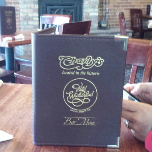 Charly's Pub & Grill