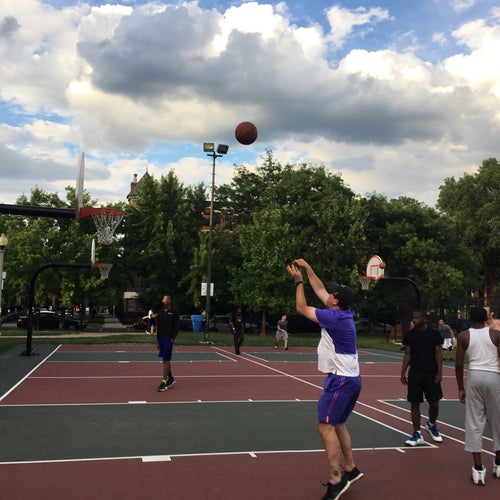 Wicker Park Basketball Courts