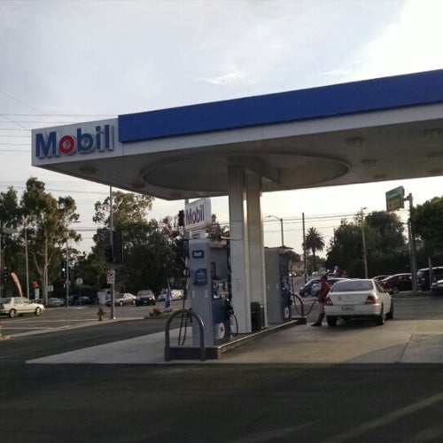 Mobil 10611 National Blvd Los Angeles