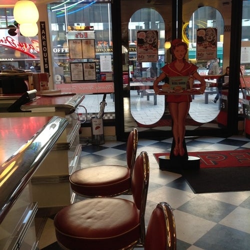 Ed's Easy Diner - London Euston Station (EUS) - London