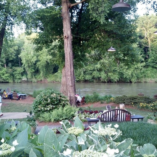 Canoe 4199 Paces Ferry Rd SE Atlanta