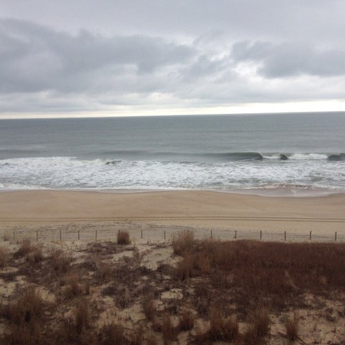 Coconuts Beachfront Restaurant Bar & Grill 37th St. Oceanside Ocean