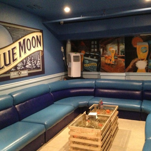 Pandora Karaoke & Bar