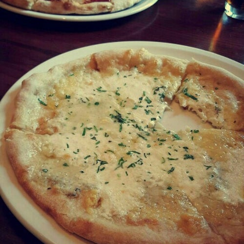 Ella's WoodFired Pizza 610 9th St NW Washington