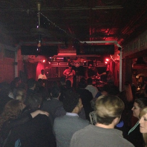 Maple Leaf Bar 8316 Oak St New Orleans