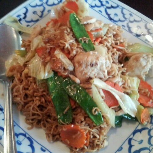 Noodle Boat Thai Restaurant