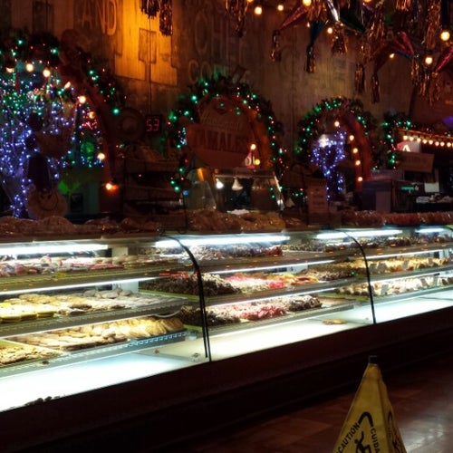 Mi Tierra Café y Panadería 218 Produce Row San Antonio