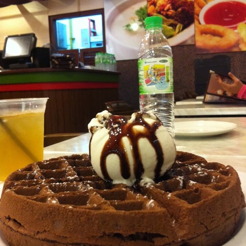 Waffle World 1 Utama Shopping Centre Petaling Jaya