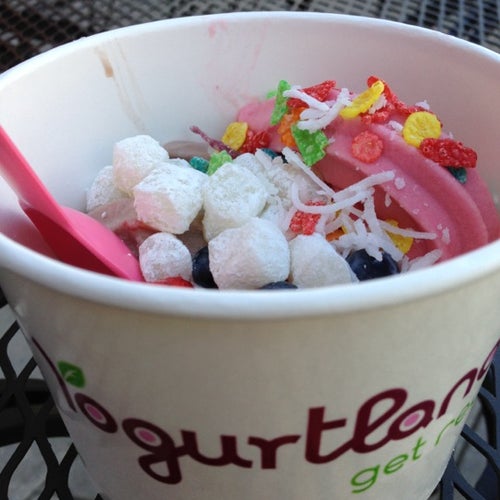 Yogurtland 10911 Lindbrook Dr Los Angeles