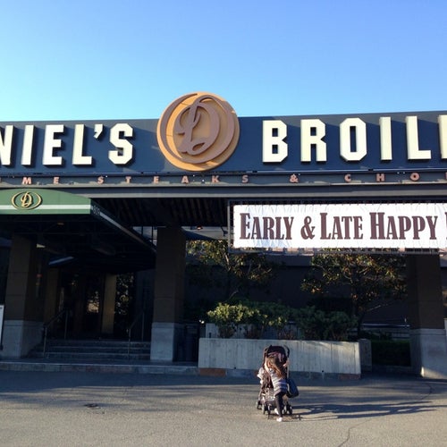 Daniel's Broiler 809 Fairview Pl N Seattle
