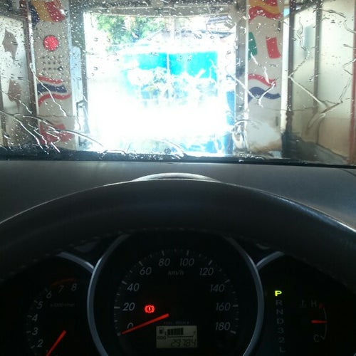 Wash Up (Car Wash & Auto Detailing) Jl. Fatmawati No. 11 Jakarta