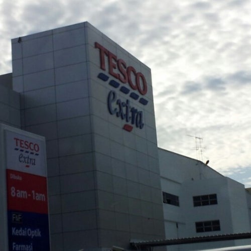 Tesco Extra 8 Jalan PJU 7/4, Mutiara Damansara Petaling Jaya