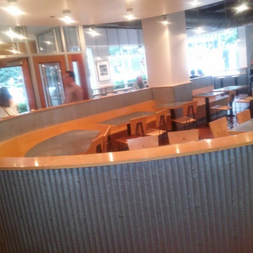 Chipotle Mexican Grill 1735 N Lynn St Lbby 15 Arlington