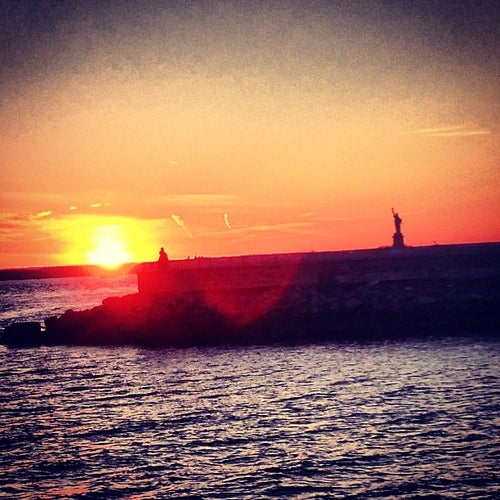 Red Hook Pier , Brooklyn Brooklyn