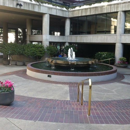 Opera Plaza