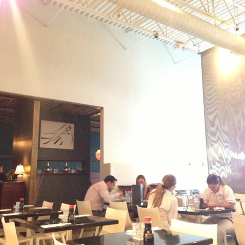 Bonsai Thai & sushi 14240 sw 8 st Miami