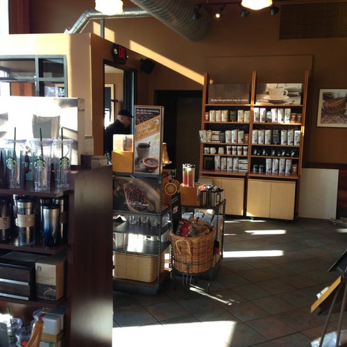 Starbucks 5901 Douglas Ave Des Moines