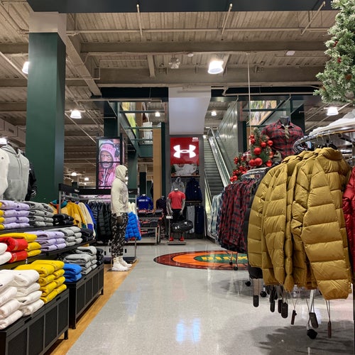 DICK'S Sporting Goods