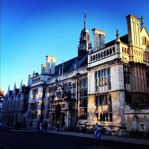 Queen's Lane Coffee House 40 High St Oxford