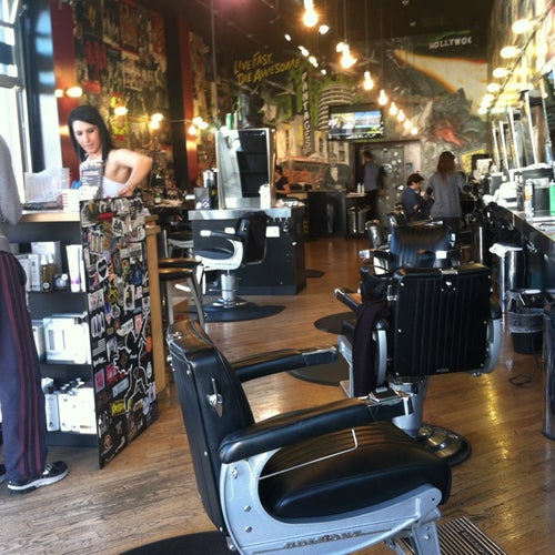 Floyd's 99 Barbershop